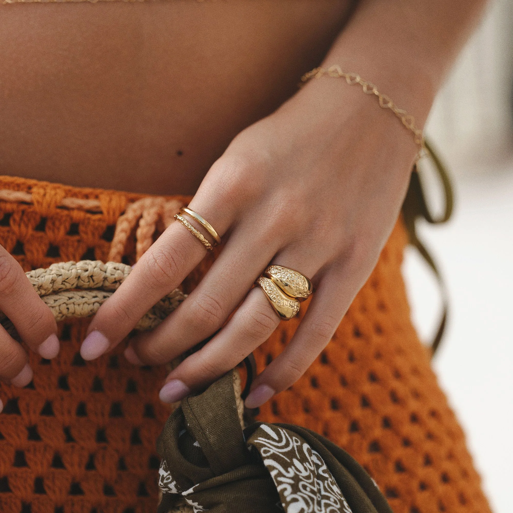Curvy Essentia Ring - Image 3