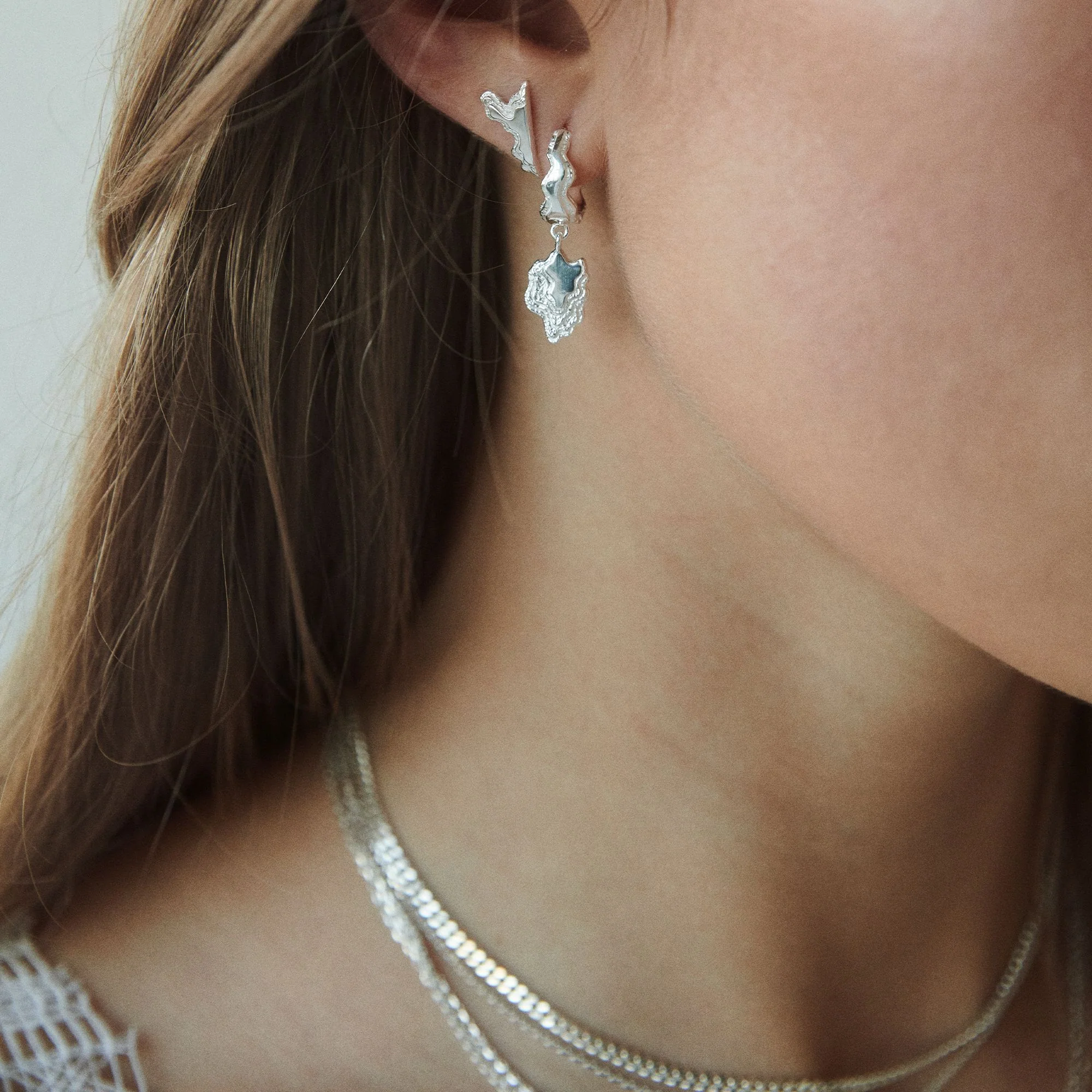 Large Blurry Layers Earrings - Image 3